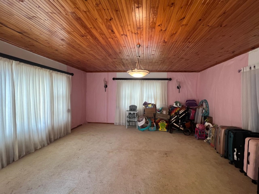 4 Bedroom Property for Sale in Vanes Estate Eastern Cape